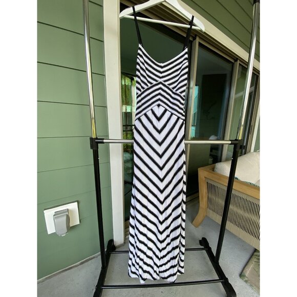 Bebe Cotton Blend Sleeveless Maxi Dress Chevron Stripes Slimming Effect Size XS - Picture 1 of 4